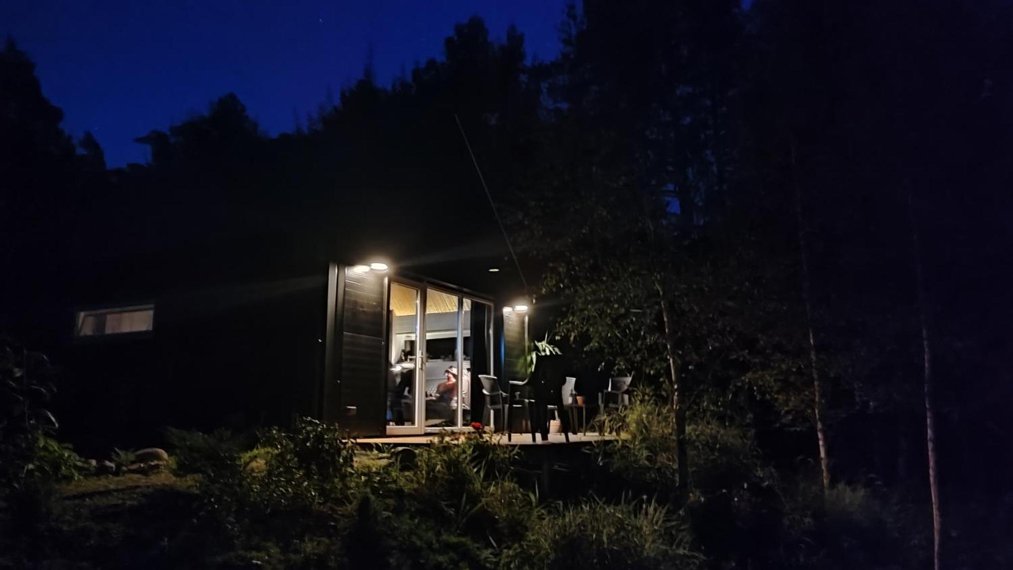 Liyeplauke Modern Sauna Cabin In Horse Ranch מראה חיצוני תמונה
