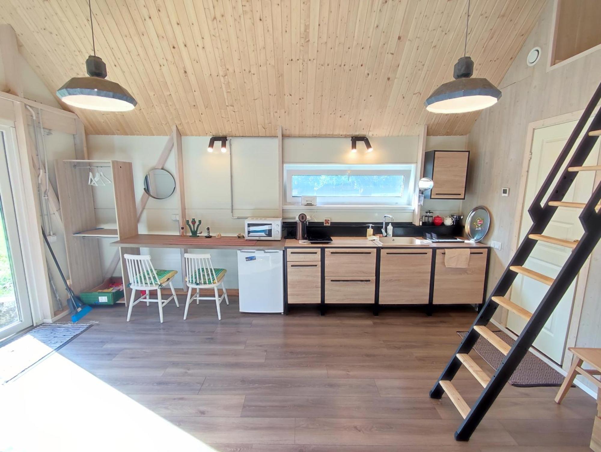 Liyeplauke Modern Sauna Cabin In Horse Ranch מראה חיצוני תמונה