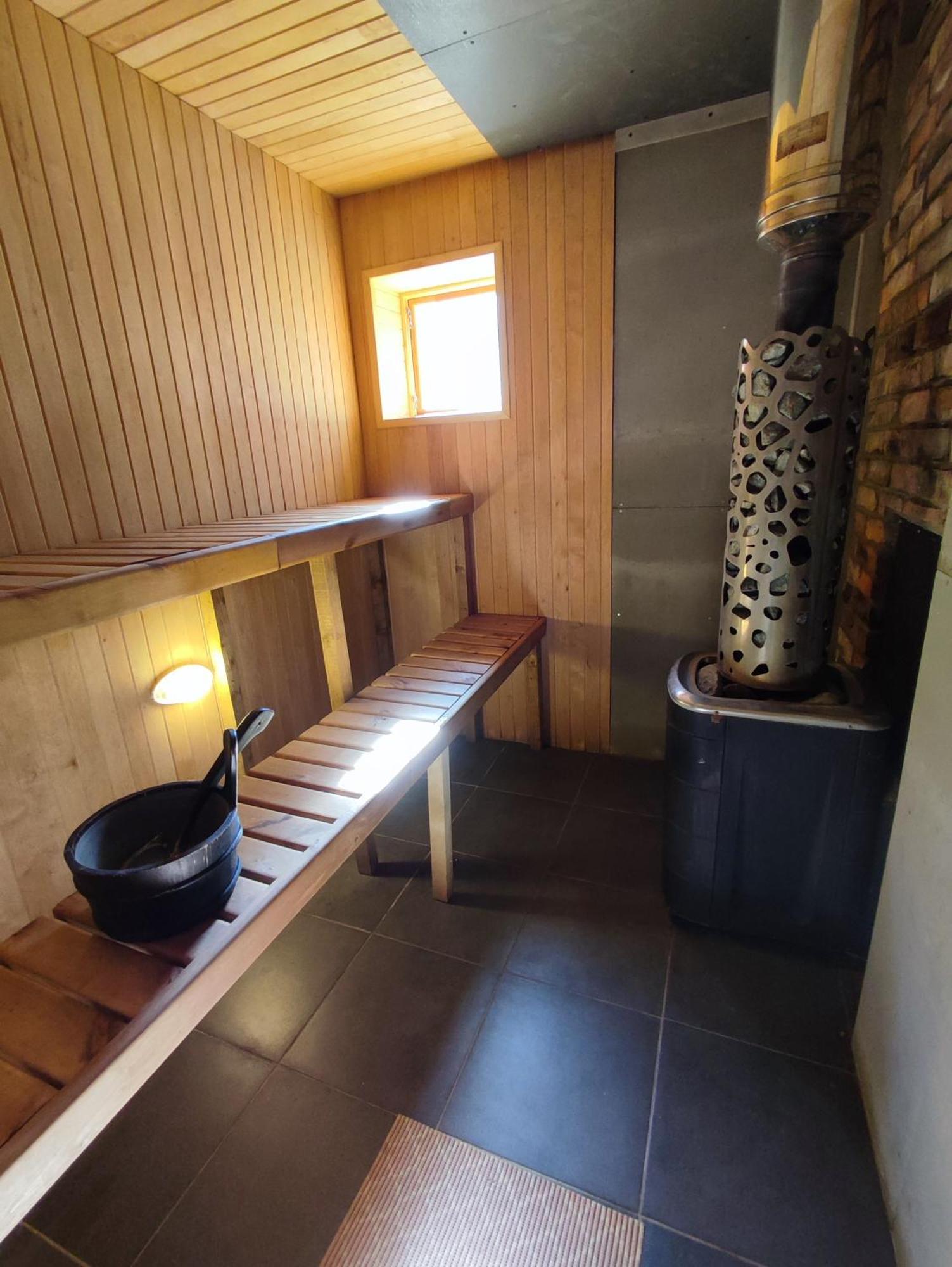 Liyeplauke Modern Sauna Cabin In Horse Ranch מראה חיצוני תמונה