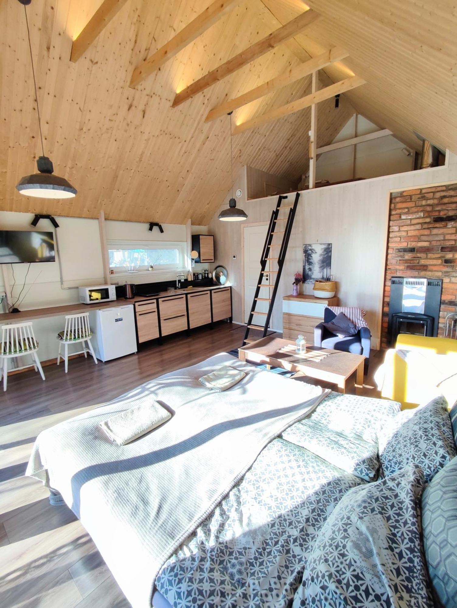 Liyeplauke Modern Sauna Cabin In Horse Ranch מראה חיצוני תמונה