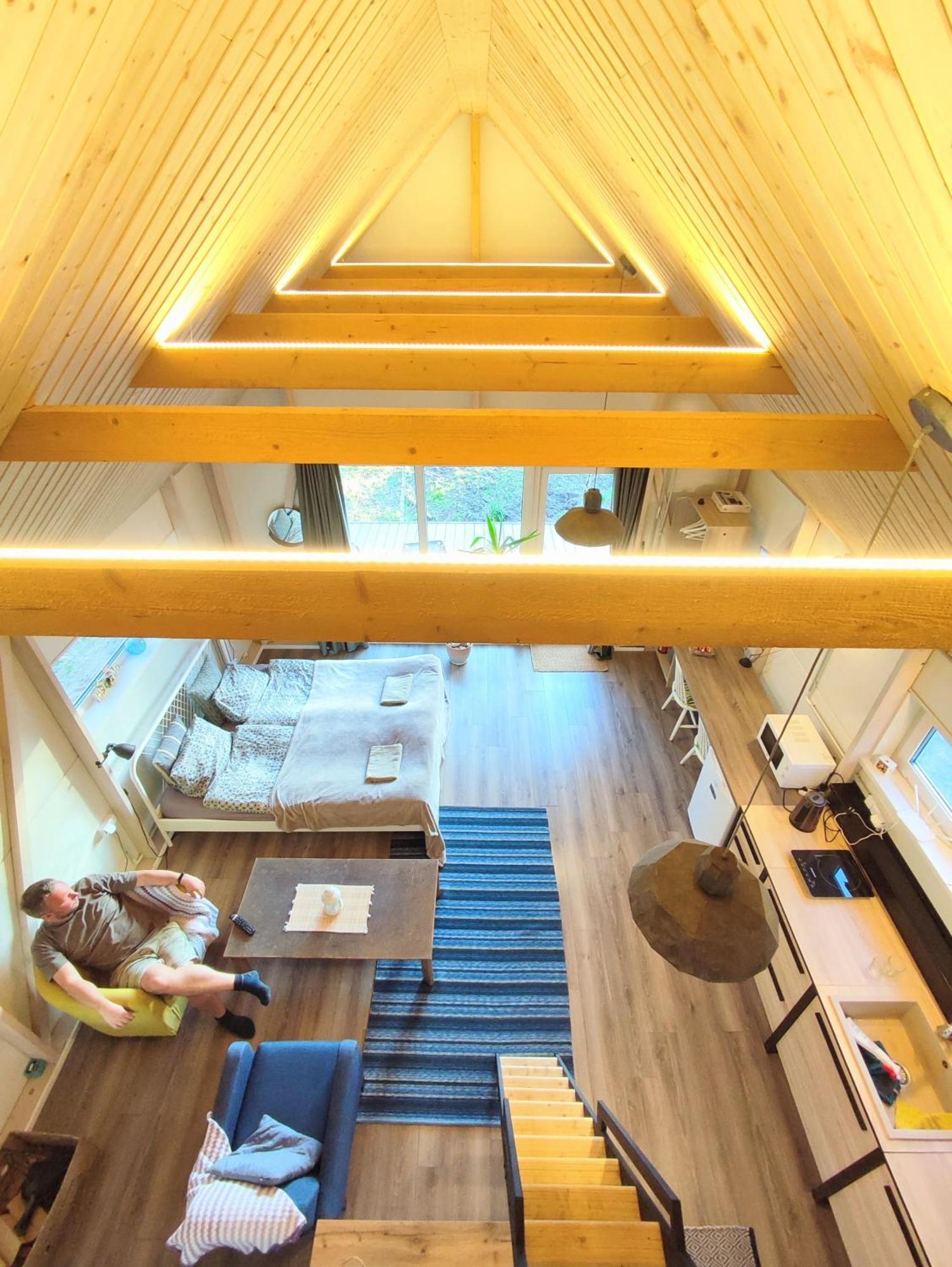 Liyeplauke Modern Sauna Cabin In Horse Ranch מראה חיצוני תמונה